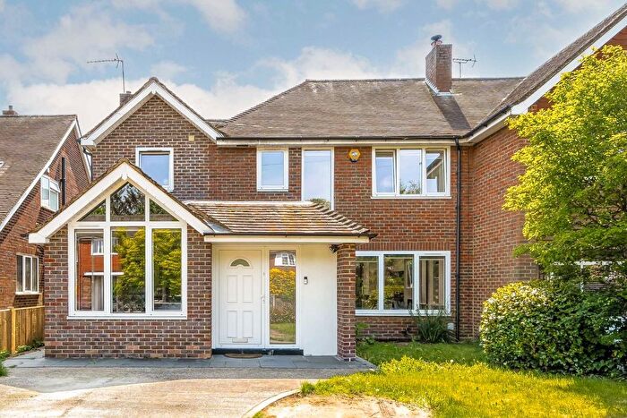 4 Bedroom Semi-Detached House For Sale In Broomfield, Sunbury-On-Thames, TW16