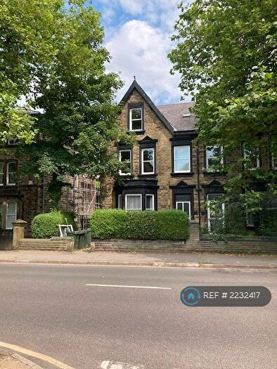 2 Bedroom Flat To Rent In Huddersfield Road, Barnsley, S75