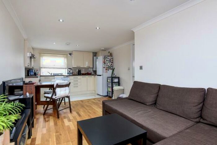 2 Bedroom Apartment To Rent In Ilderton Road, London, SE15