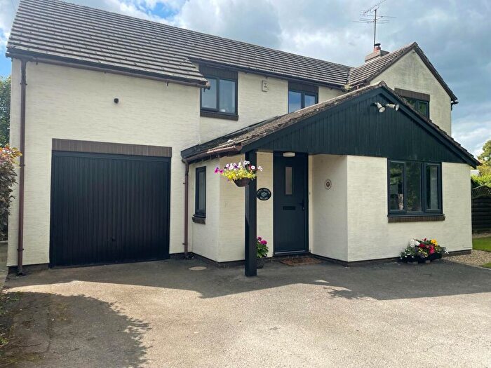 4 Bedroom Detached House For Sale In Lyonshall, Hereford, HR5
