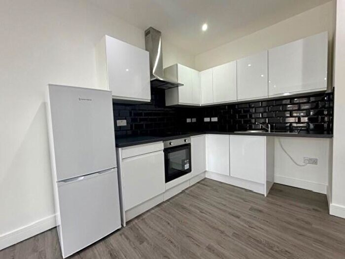 2 Bedroom Apartment To Rent In Shirley Road, Southampton, SO15