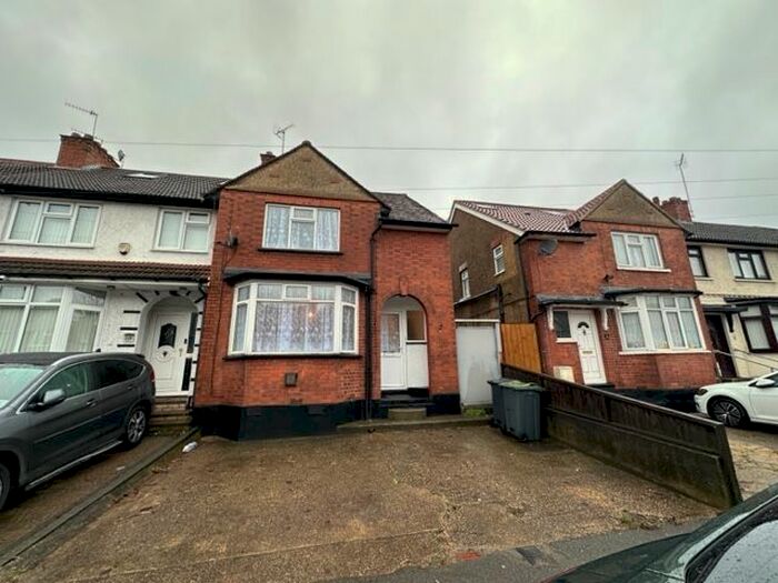 3 Bedroom End Of Terrace House To Rent In Kingsway, Luton, LU1