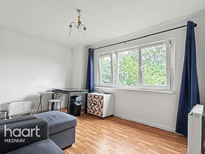2 Bedroom Apartment To Rent In Wyatt Place, Rochester, ME2