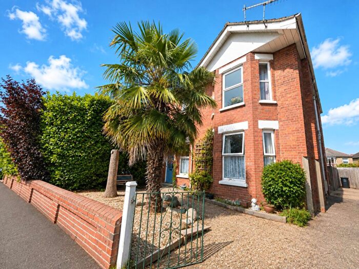 1 Bedroom Flat For Sale In Ground Floor Flat, Orcheston Road, Bournemouth, Dorset, BH8