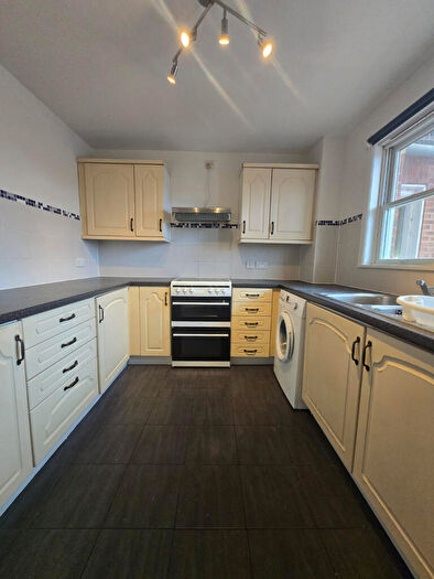 2 Bedroom Flat To Rent In High Road, London, N22