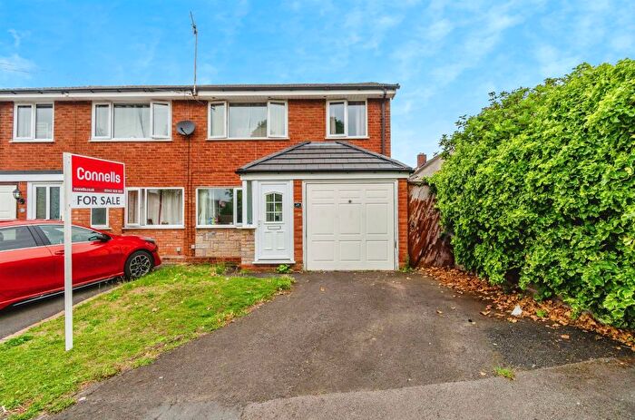 3 Bedroom Semi-detached House For Sale In Portland Place, Cannock, WS11