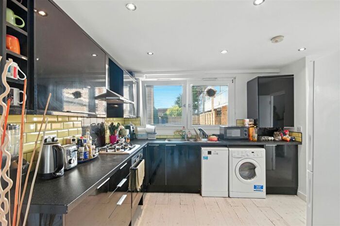 4 Bedroom Flat To Rent In Morpeth Street, London, E2