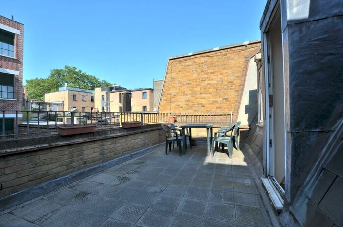 Studio To Rent In Old Street, London, EC1