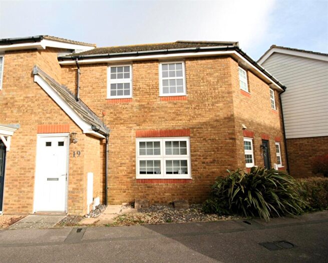 2 Bedroom Flat To Rent In Westview Close, Peacehaven, BN10