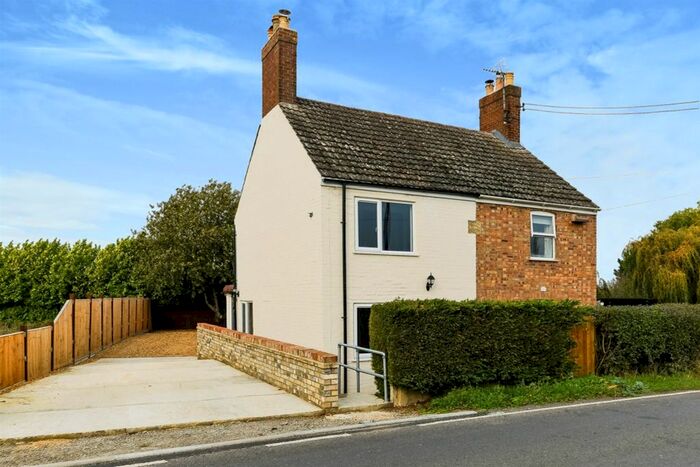 2 Bedroom Property For Sale In Townsend Road, Upwell, Wisbech, PE14