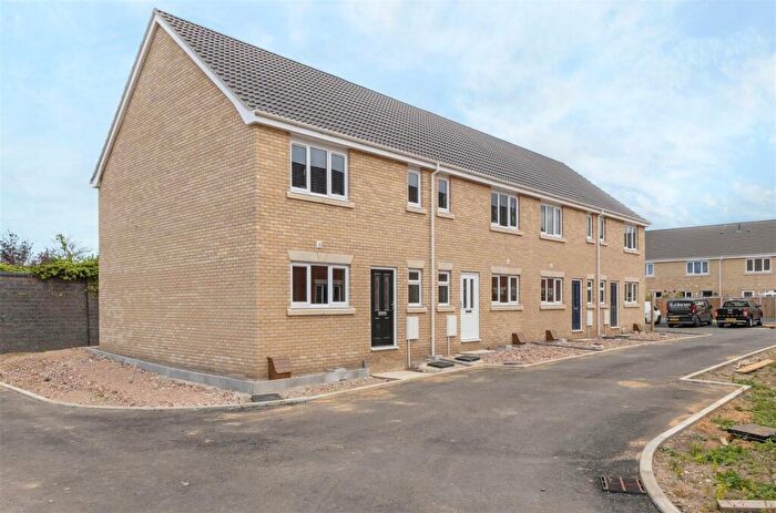 3 Bedroom Terraced House For Sale In Aldermann McGee Gardens, Great Yarmouth, NR30