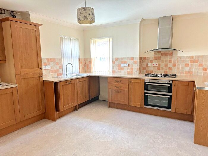 3 Bedroom Bungalow To Rent In Long Street, Williton, Taunton, TA4