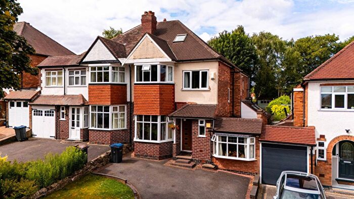 3 Bedroom Semi Detached House For Sale In Maxstoke Road, Sutton Coldfield, B73