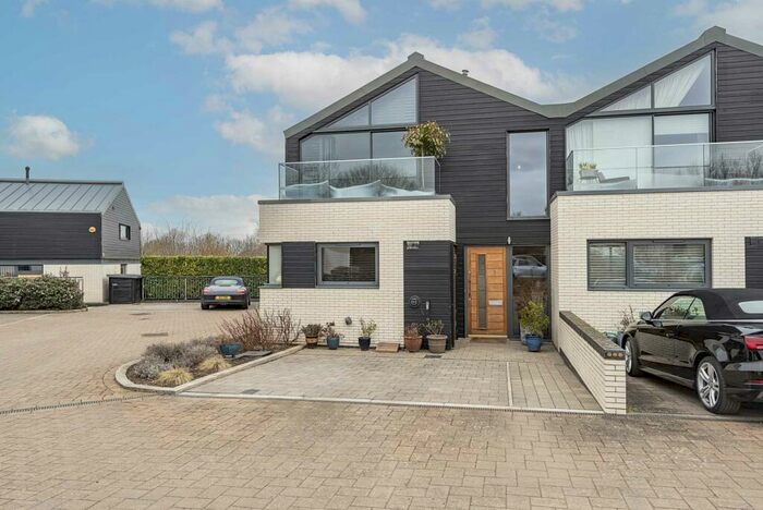 3 Bedroom Semi-Detached House For Sale In Marsworth Wharf, Marsworth, HP23