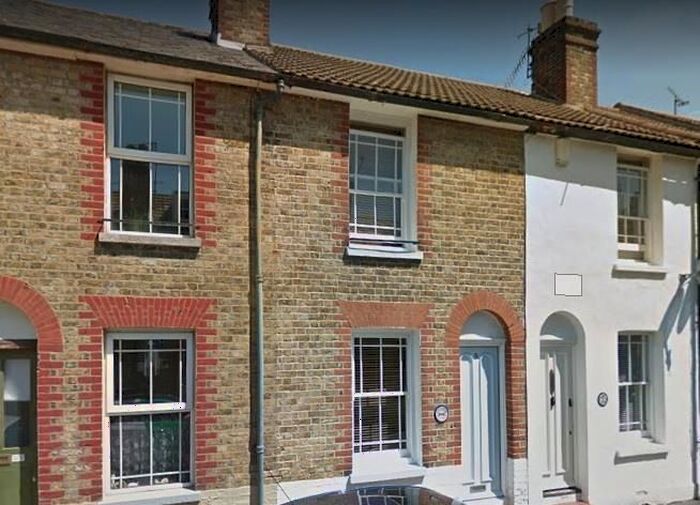 2 Bedroom Cottage To Rent In Albert Street, Whitstable, CT5