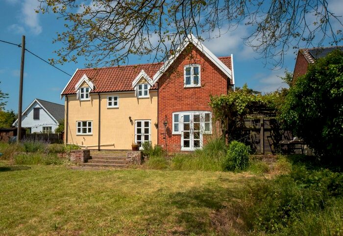 4 Bedroom Detached House For Sale In Sandy Lane, Little Bealings, Woodbridge, IP13