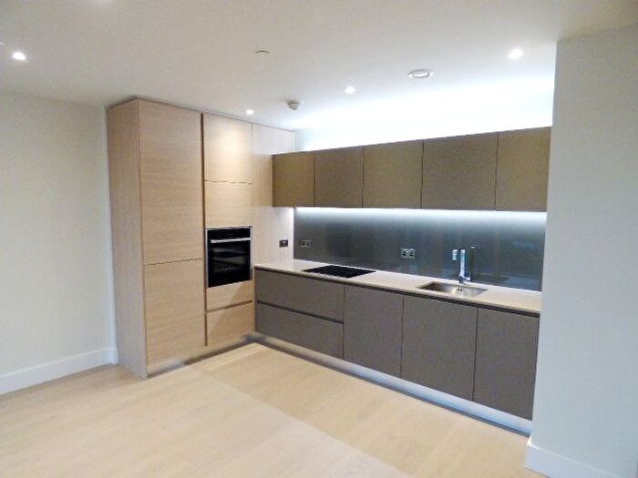 2 Bedroom Flat To Rent In Cottam House, Kidbrooke Park Road, Kidbrooke, SE3