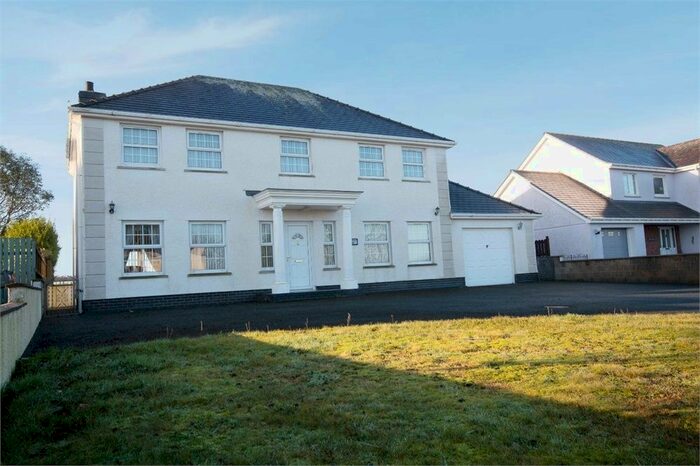 4 Bedroom Detached House For Sale In Beulah, Newcastle Emlyn, Ceredigion, SA38