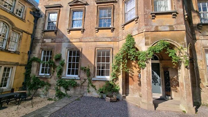 1 Bedroom Flat To Rent In Draycott Road, Shepton Mallet, BA4