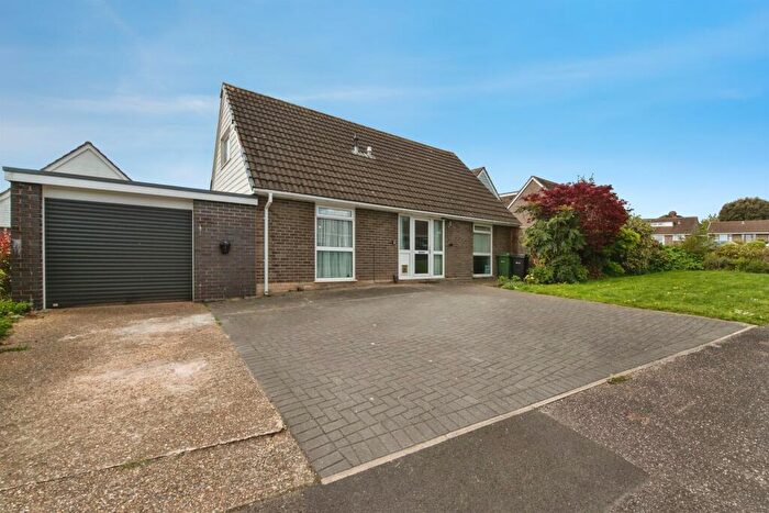 3 Bedroom Bungalow For Sale In Causey Gardens, Exeter, EX1