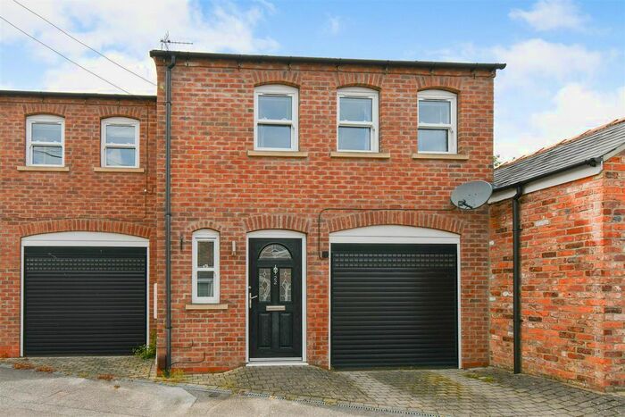2 Bedroom Property To Rent In Fenwick Street, York, YO23