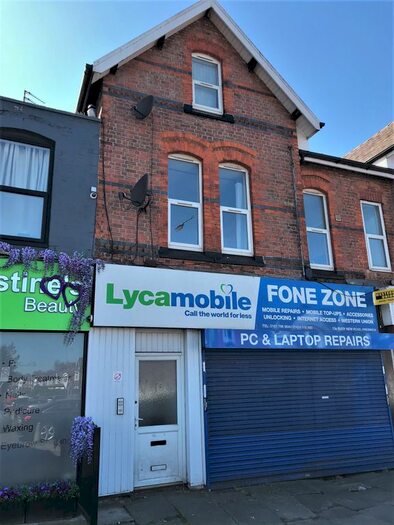 2 Bedroom Flat To Rent In Bury New Rd, Prestwich, M25