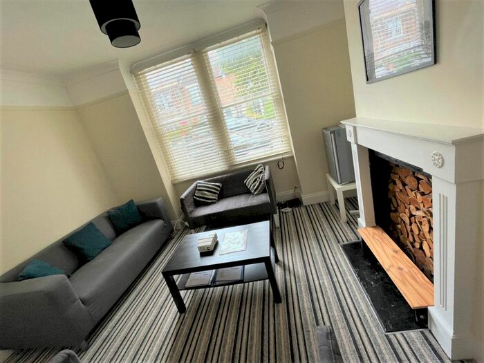 5 Bedroom Property To Rent In Bennett Road, Brighton, BN2
