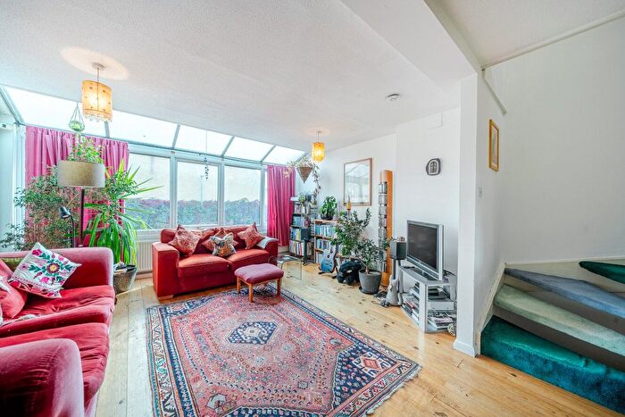3 Bedroom Terraced House For Sale In Ardshiel Close, Putney, London, SW15
