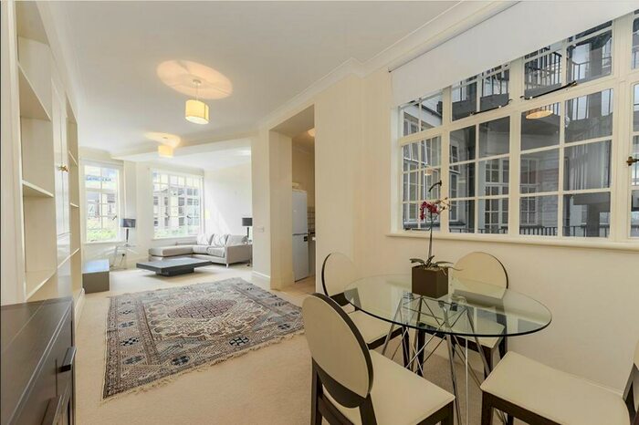 5 Bedroom Apartment To Rent In Strathmore Court Park Road, London, NW8