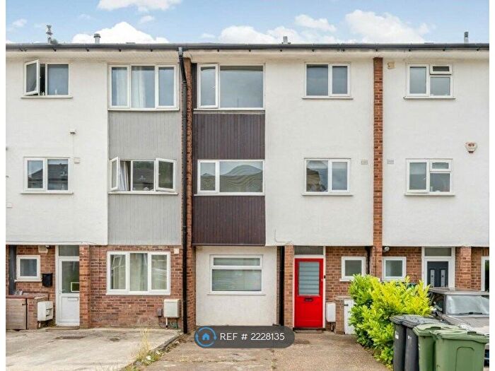 1 Bedroom Property To Rent In Guildford Park Avenue, Guildford, GU2