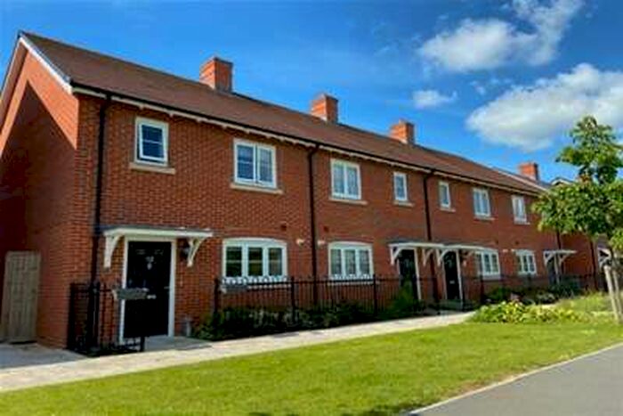 2 Bedroom House To Rent In Houghton Avenue, Berewood, PO7