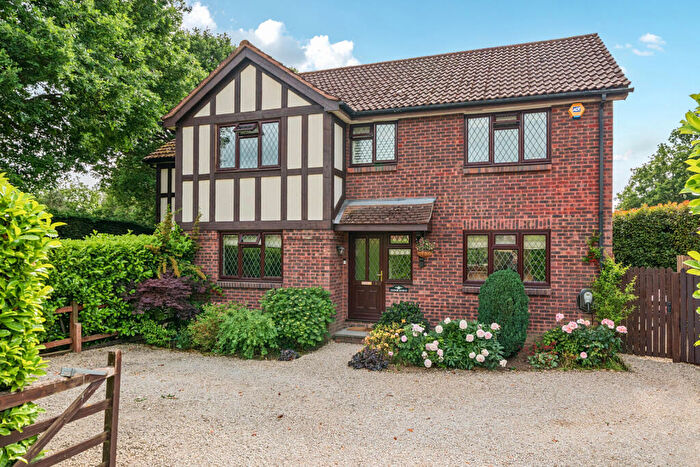 5 Bedroom Detached House For Sale In Copperfields, Fetcham, Leatherhead, KT22
