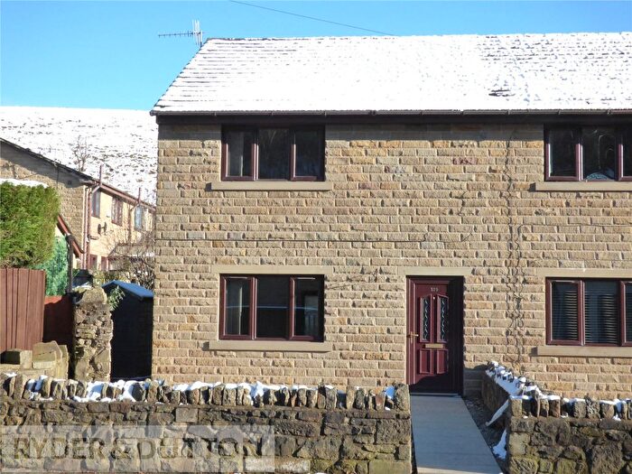 3 Bedroom Terraced House To Rent In Burnley Road East, Rossendale, Lancashire, BB4