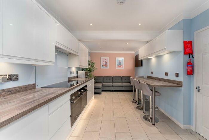 6 Bedroom Terraced House To Rent In Rydal Close, Norwich, NR5