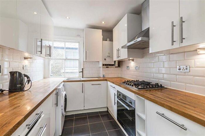 2 Bedroom Flat To Rent In Ommaney Road, New Cross, SE14