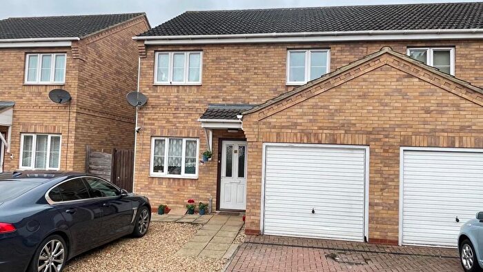 3 Bedroom Semi Detached House For Sale In Atkinson Street, Peterborough, PE1