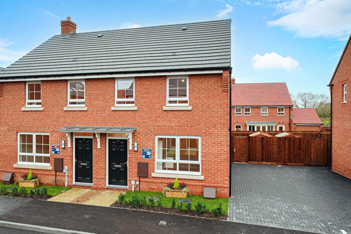 3 Bedroom Semi-Detached House For Sale In Philippa Road, Broughton, Aylesbury, HP22