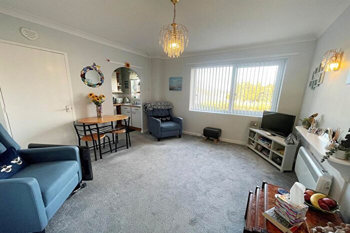 1 Bedroom Flat To Rent In Ferndown, BH22