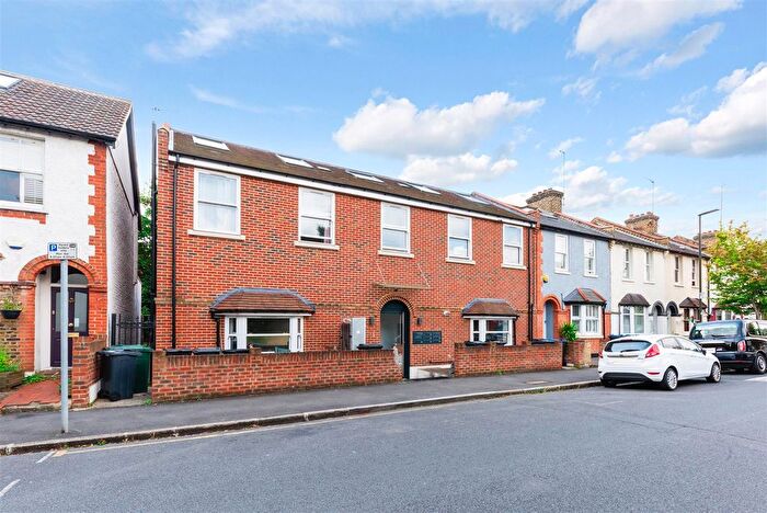 1 Bedroom Flat To Rent In Dane Road, London, SW19