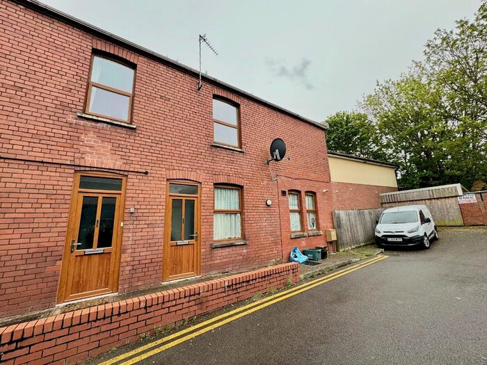 3 Bedroom End Of Terrace House To Rent In George Amp; Dragon Lane, Redfield, Bristol, BS5