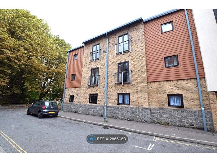 2 Bedroom Flat To Rent In Scoles Green, Norwich, NR1