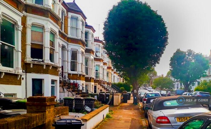 2 Bedroom Flat To Rent In Ommaney Road, London, SE14