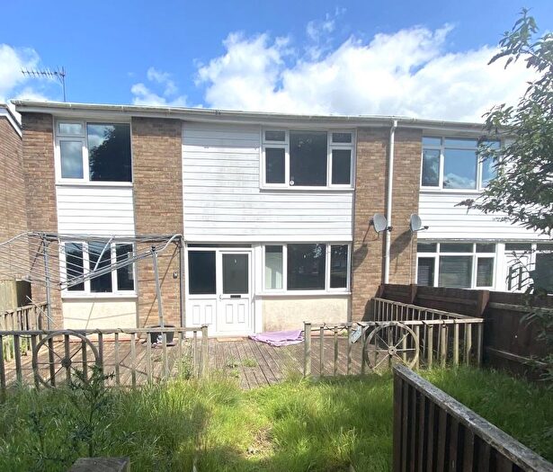 3 Bedroom Semi-Detached House For Sale In Woodland Way, Devizes, Wiltshire, SN10