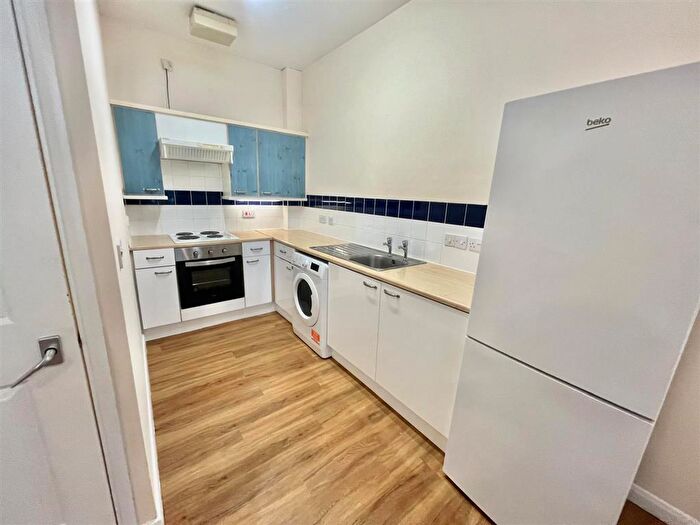 1 Bedroom Flat To Rent In Wollaton Street, Nottingham, NG1