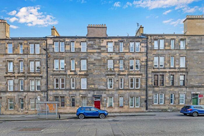 1 Bedroom Flat For Sale In / Broughton Road, Broughton, Edinburgh, EH7