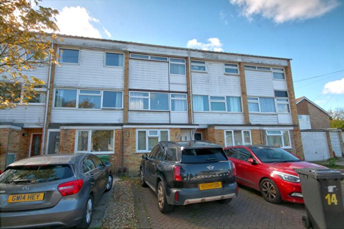4 Bedroom Terraced House For Sale In Farm Close Road, Wheatley, OX33
