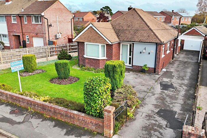 4 Bedroom Detached Bungalow For Sale In St. Johns Road, Locks Heath, SO31