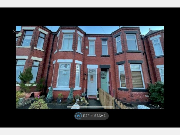 2 Bedroom Terraced House To Rent In Light Oaks Road, Salford, M6