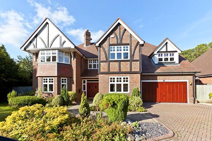 5 Bedroom Detached House To Rent In Hill Close, Cobham, KT11