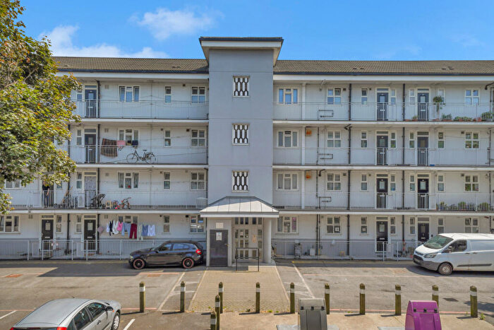 1 Bedroom Apartment For Sale In Ajax House, Old Bethnal Green Road, London, E2
